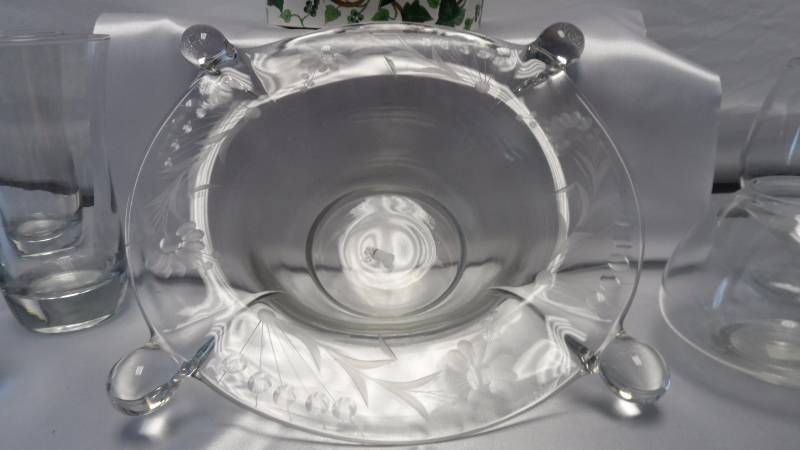 Beautiful Serving bowl Plus More