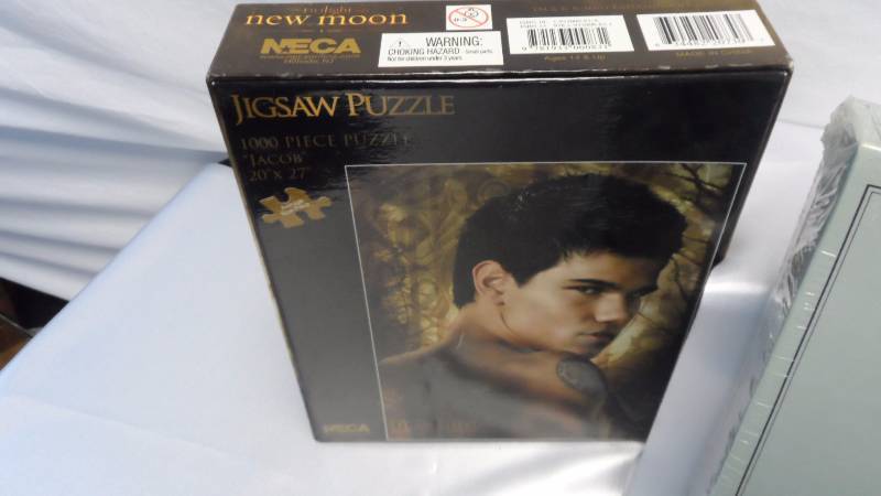 Twilight Puzzle and Board Game Plus
