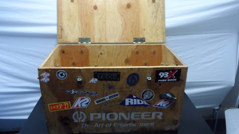 Wood Trunk with Latches