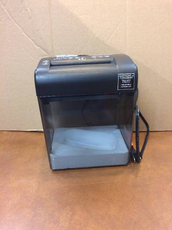 lot 28 image: Fellowes 4 sheet cross-cut paper shredder