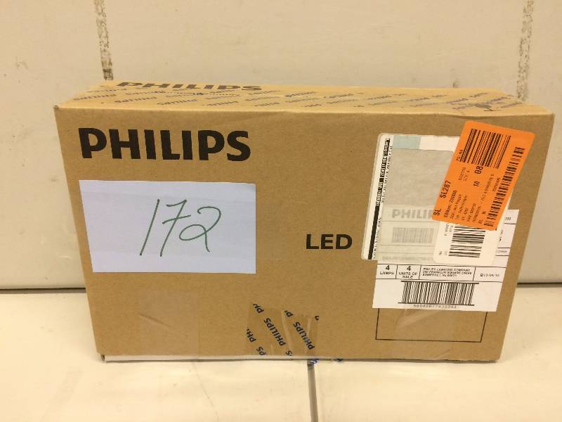 lot 172 image: Lot of 4 Phillips 4.5w replaces 40w light bulbs