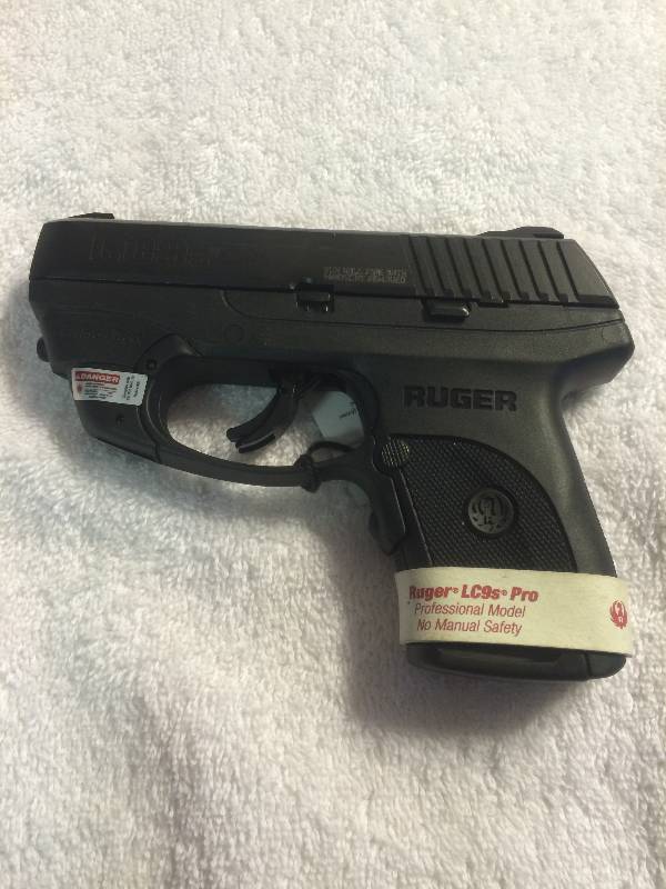 lot 3 image: Ruger LC9S With Laser