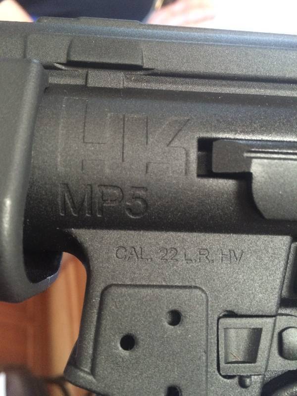 lot 32 image: H&K MP5 .22