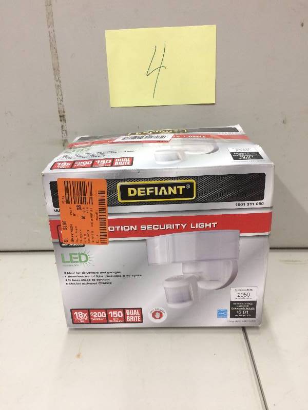 lot 4 image: Defiant Motion Security Light