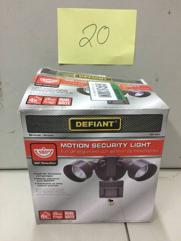 lot 20 image: Defiant Motion Security Light
