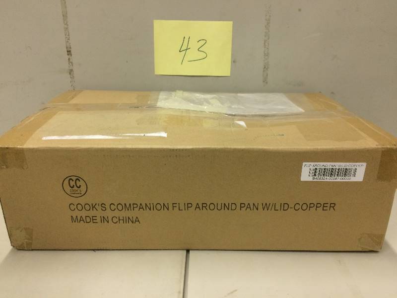 lot 43 image: Cooks Companion Flip Pan