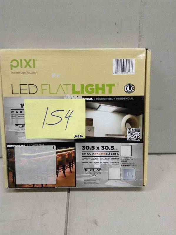 lot 154 image: PIXI LED FLATLIGHT 1x1