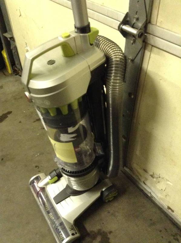 lot 161 image: Hoover Air Lite in like new condition