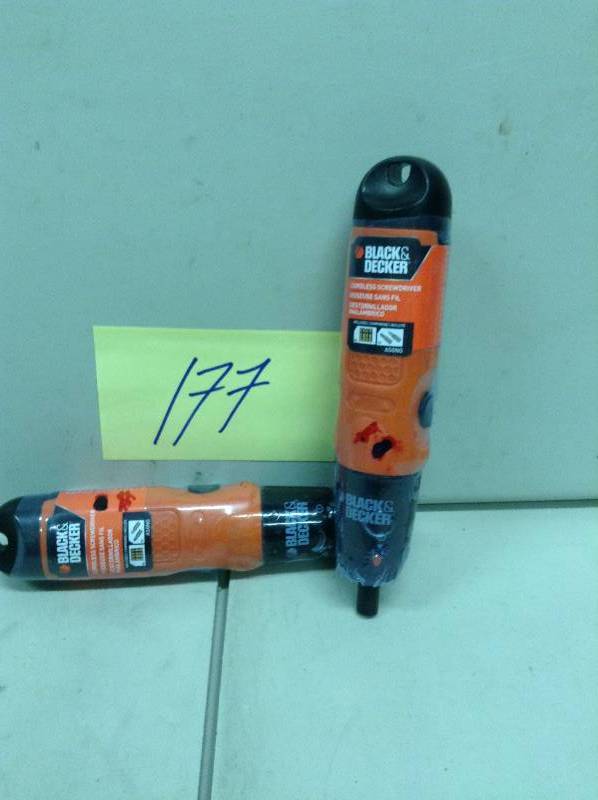 lot 177 image: Lot of 2 Black and Decker Screwdrivers