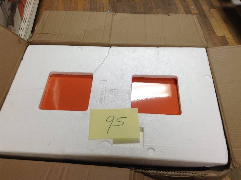 lot 95 image: Stanley 26 in. W 5-Drawer Tool Chest, Orange