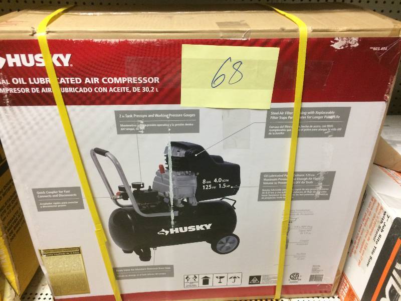 lot 68 image: Husky 8 gal Oil Lubricrated Compressor New