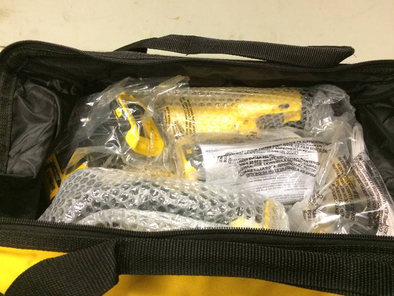 lot 59 image: DEWALT 20-Volt Max Lithium-Ion Cordless Combo Kit (5-Tool)-DCK520D2 never used