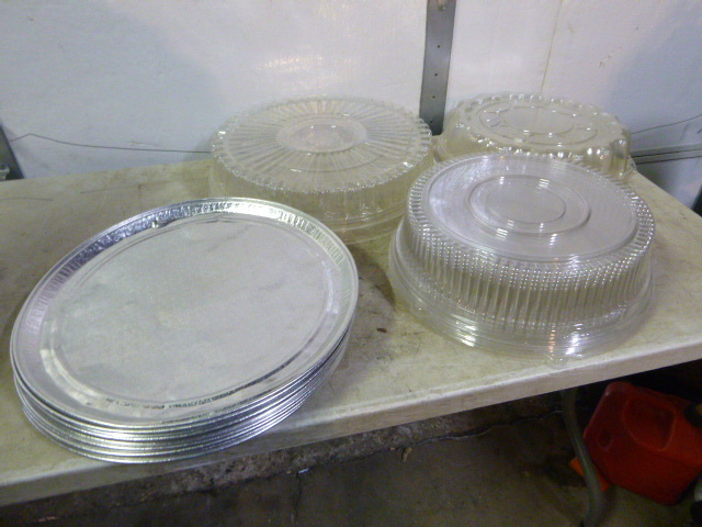 lot 14 image: Miscellaneous Trays with Covers