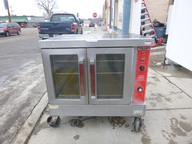 lot 46 image: Vulcan Oven
