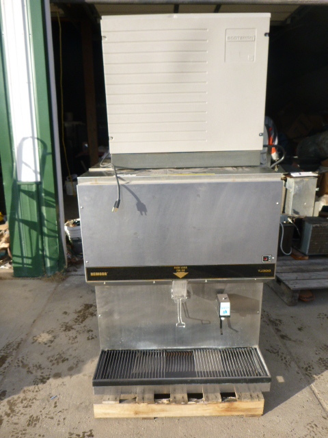 lot 73 image: Scotsman Ice Maker