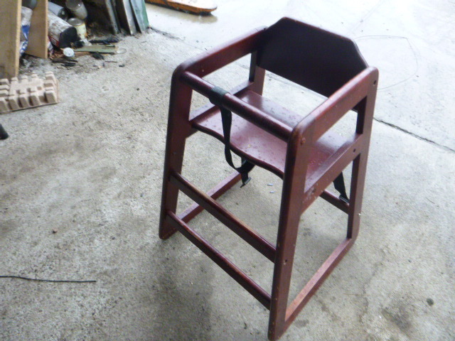 lot 92 image: Wood High Chair