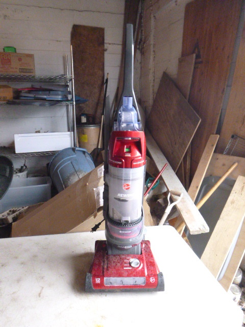 lot 93 image: Hoover Rewind Vacuum