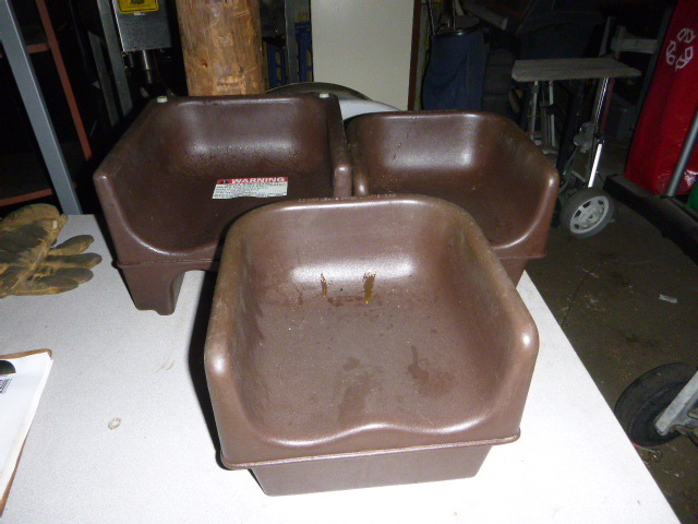 lot 95 image: 2 Booster Seats