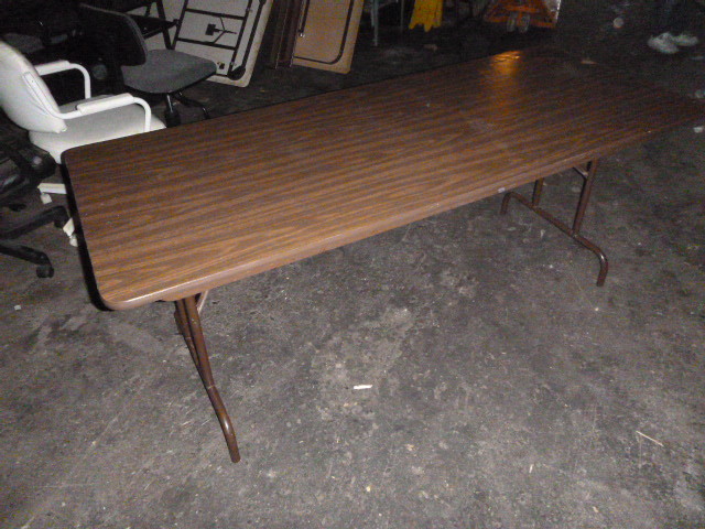 lot 119 image: Folding Table