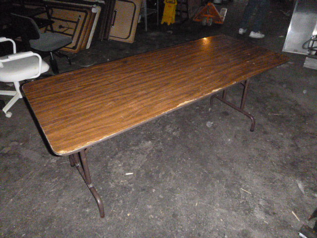 lot 121 image: Folding Table