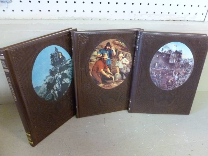 lot 34 image: Collector Books