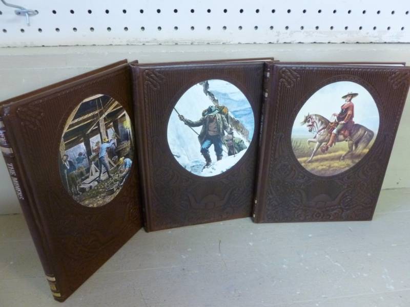 lot 35 image: Collector Books