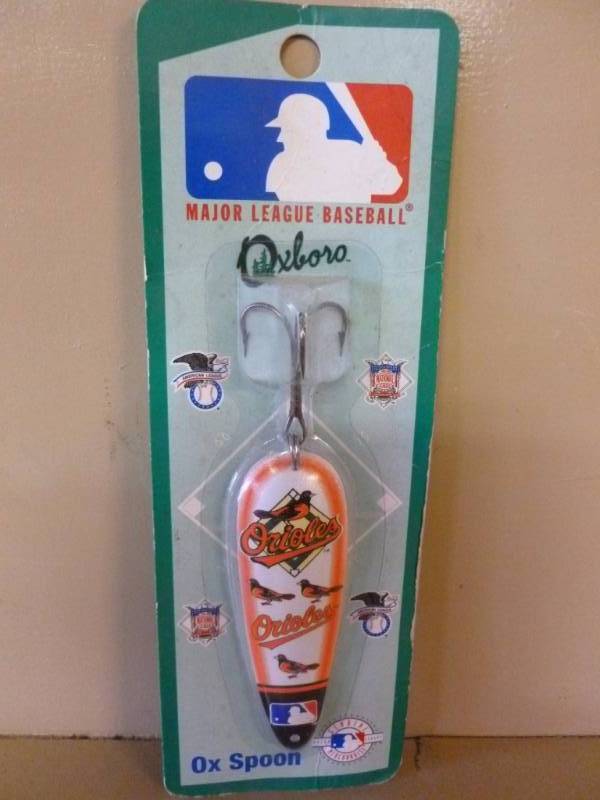 lot 49 image: Sports Collectible