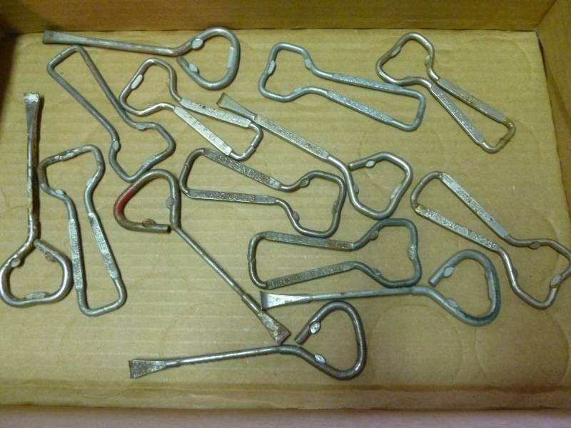 lot 51 image: Vintage Bottle Openers