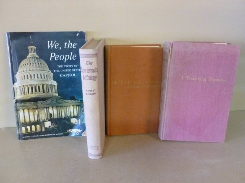 lot 62 image: Vintage Books
