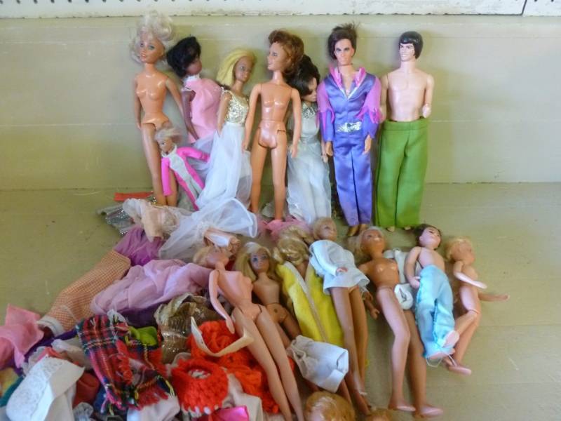 lot 100 image: Vintage Barbie Dolls