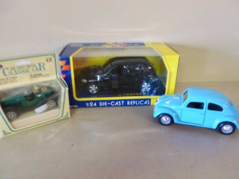 lot 101 image: Die Cast Metal Cars