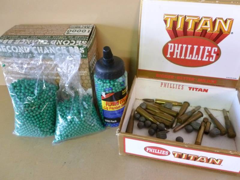 lot 113 image: Vintage Ammo