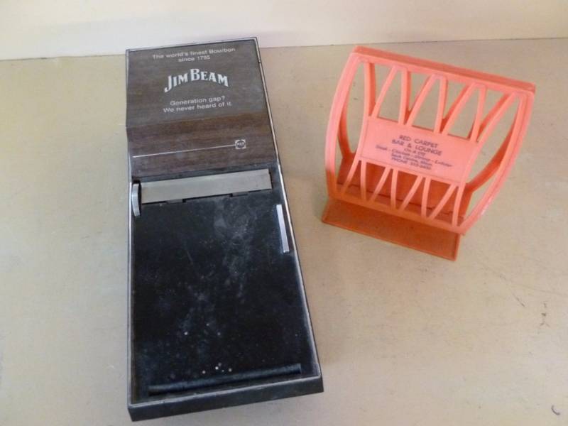lot 115 image: Vintage Bar Items