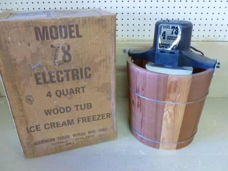 lot 123 image: Vintage Ice Cream Maker