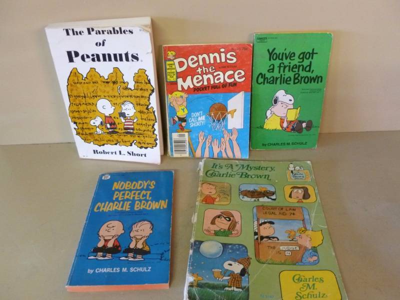 lot 138 image: Vintage Charlie Brown