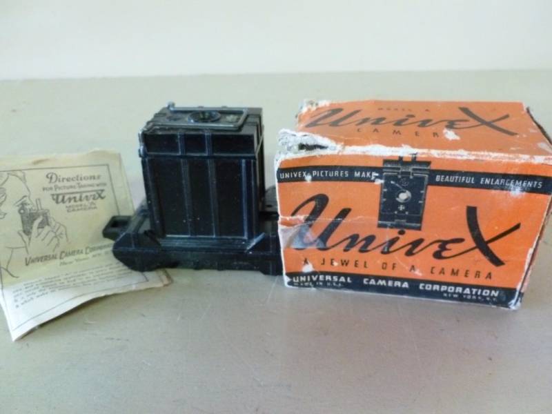 lot 146 image: Vintage Camera