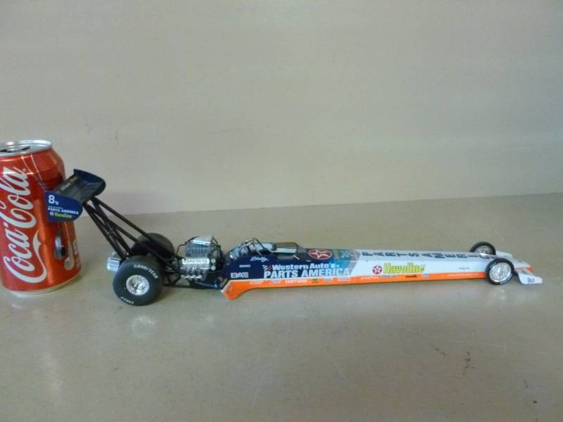 lot 152 image: Die Cast Metal Car