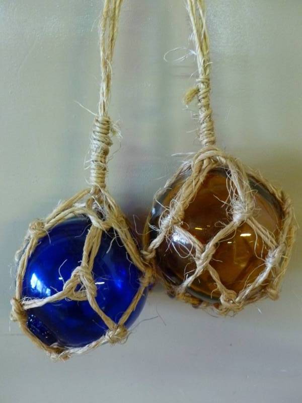 lot 160 image: Fishing Balls