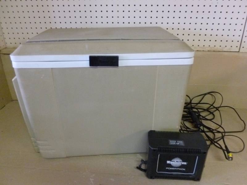 lot 168 image: Travel Cooler