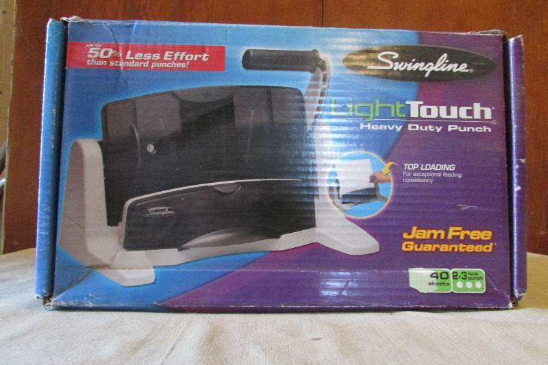 lot 7 image: Office Equipment