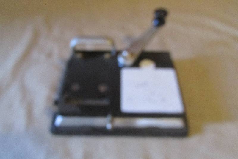 lot 16 image: Top Cigarette Roller