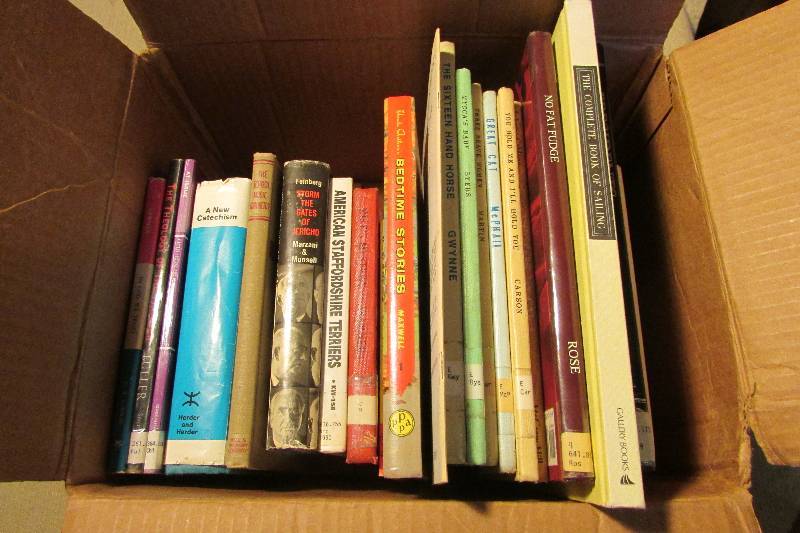 lot 34 image: Vintage Books