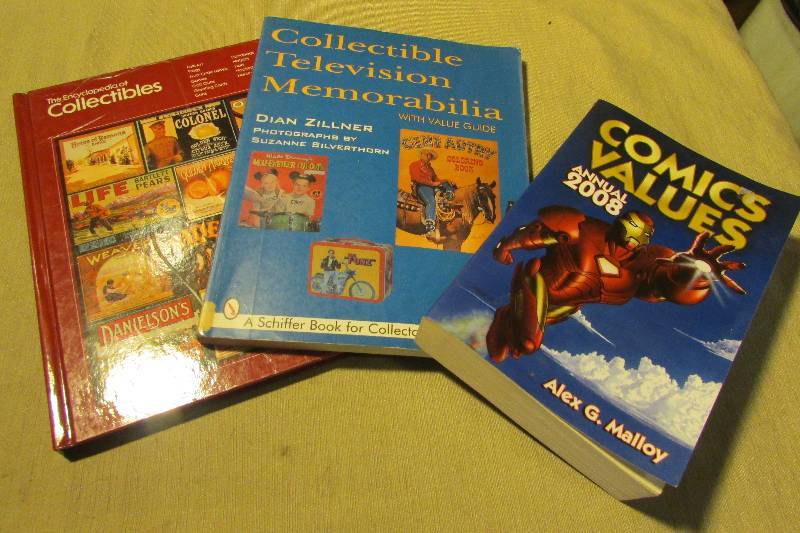 lot 35 image: Vintage Collectible Price Guides