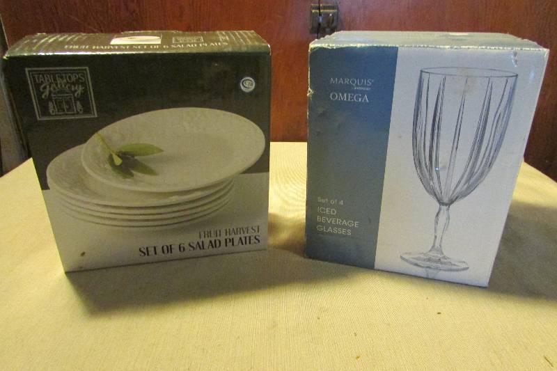 lot 39 image: Kitchenware