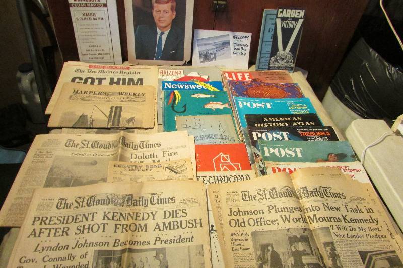 lot 44 image: Vintage Newspapers and Magazines