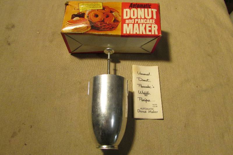 lot 45 image: Vintage Donut Maker