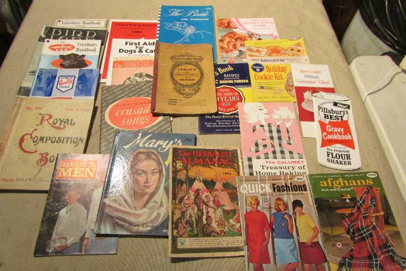 lot 47 image: Vintage PamphletsBooksMisc