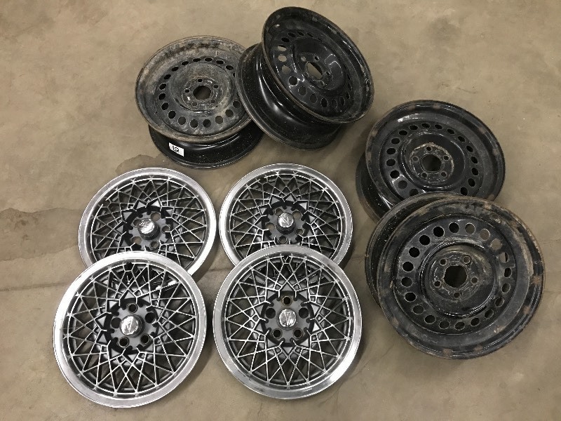 lot 12 image: (4) GM 5-Lug 15 Steel Wheels With ...