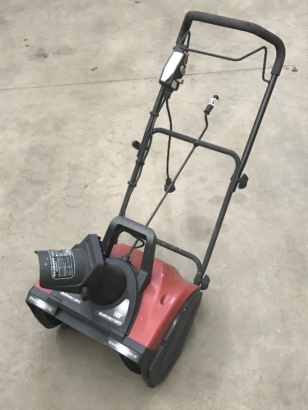 lot 51 image: SnowDevil Electric Snow Thrower ...
