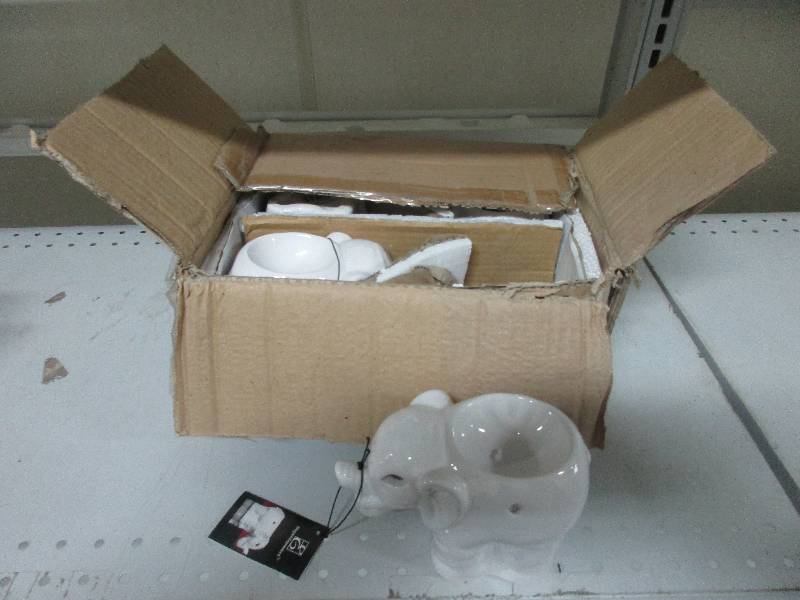 4 elephant wax burners